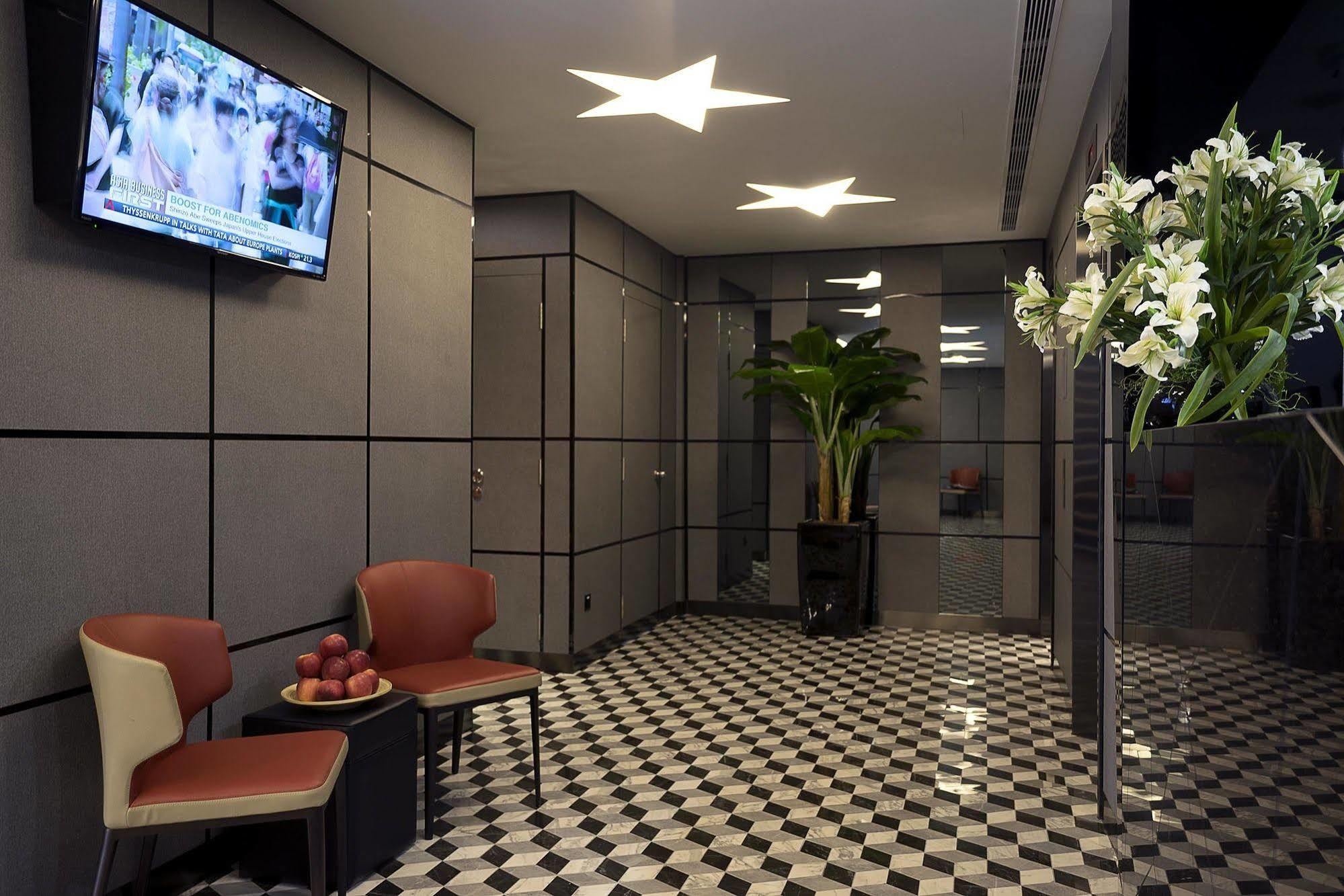 Hotel 81 Premier Hollywood Singapore Exterior photo